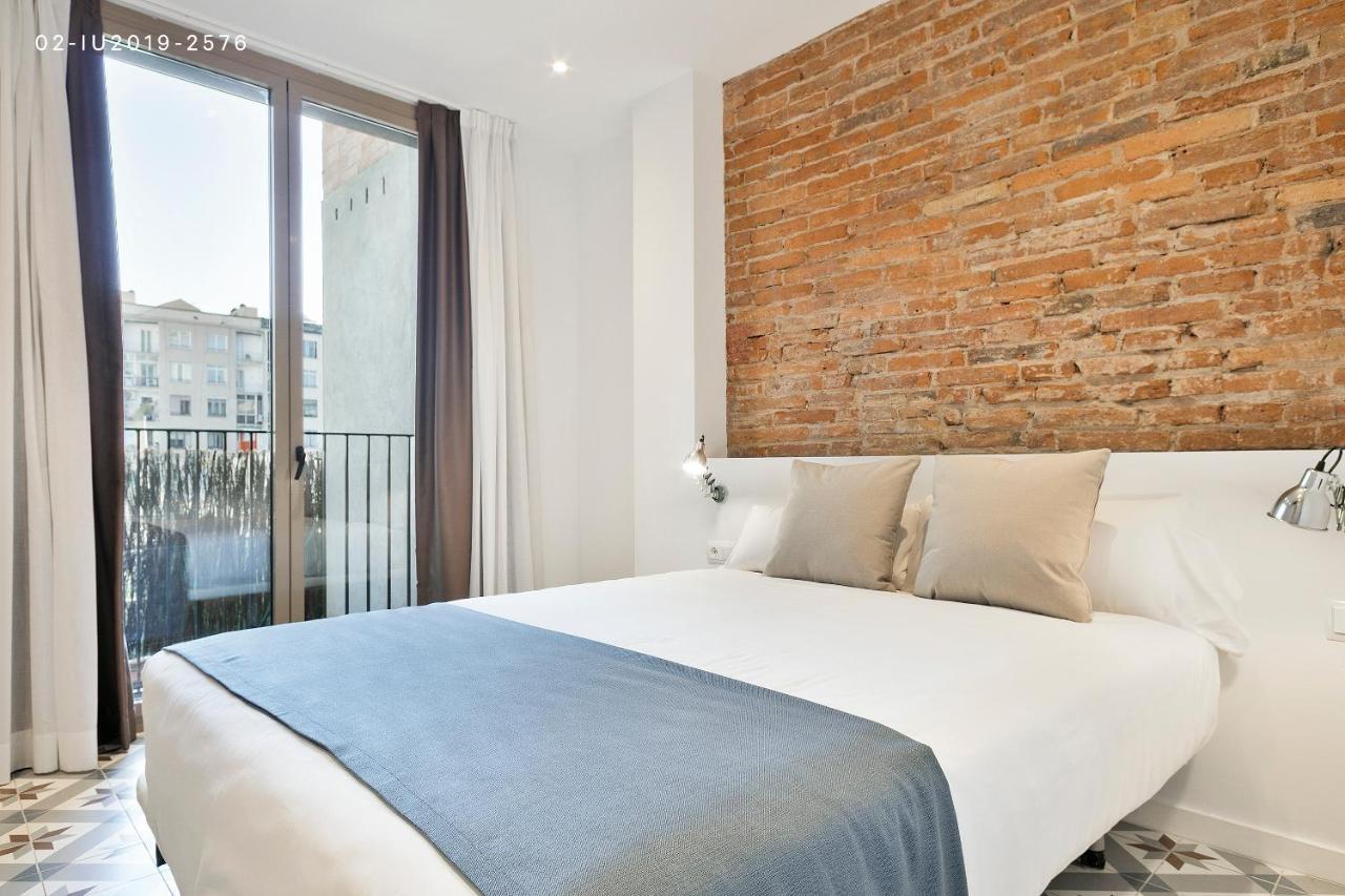 Uma Suites Sagrada Familia บาร์เซโลนา ภายนอก รูปภาพ